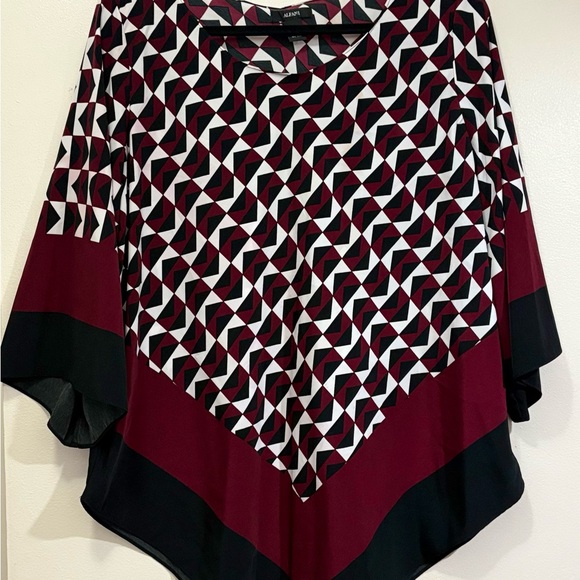 Alfani Tops - Alfani burgandy  and Black Graphic Asymmetrical Tunic